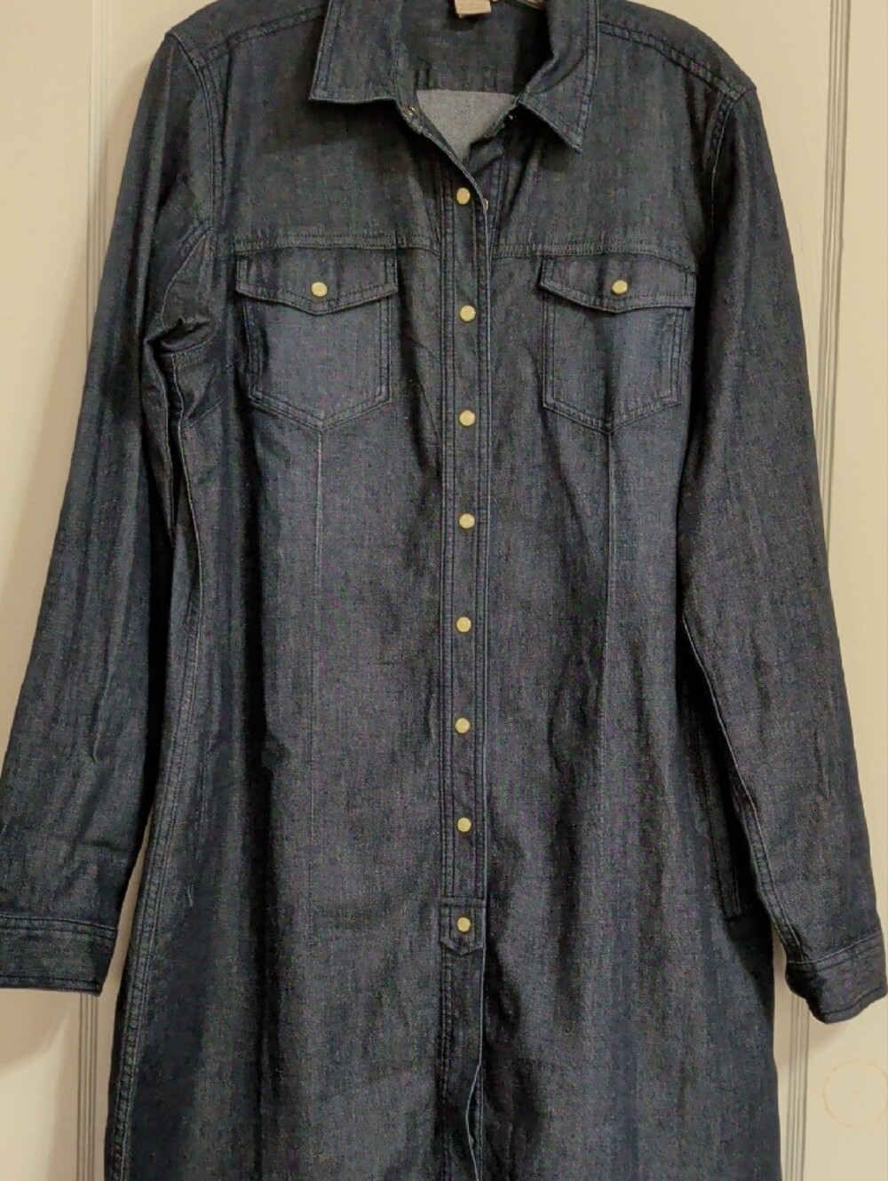 Duluth Trading Co Dark Blue Denim Button/Snap Down Women's Size Large Like New - Picture 2 of 5